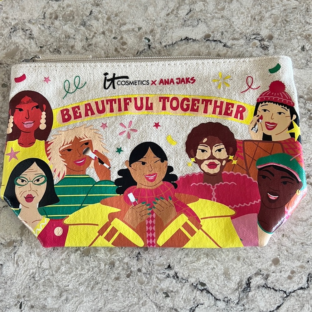 4/$14 It Cosmetics x Ana Jacks Makeup Bag, NEW